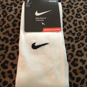 Bnwt white Nike park IV cushioned soccer socks